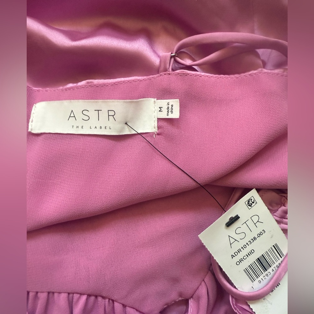 NWT ASTR ELLISON SATIN SWEETHEART MINI DRESS, ORCHID, MEDIUM - Picture 16 of 16